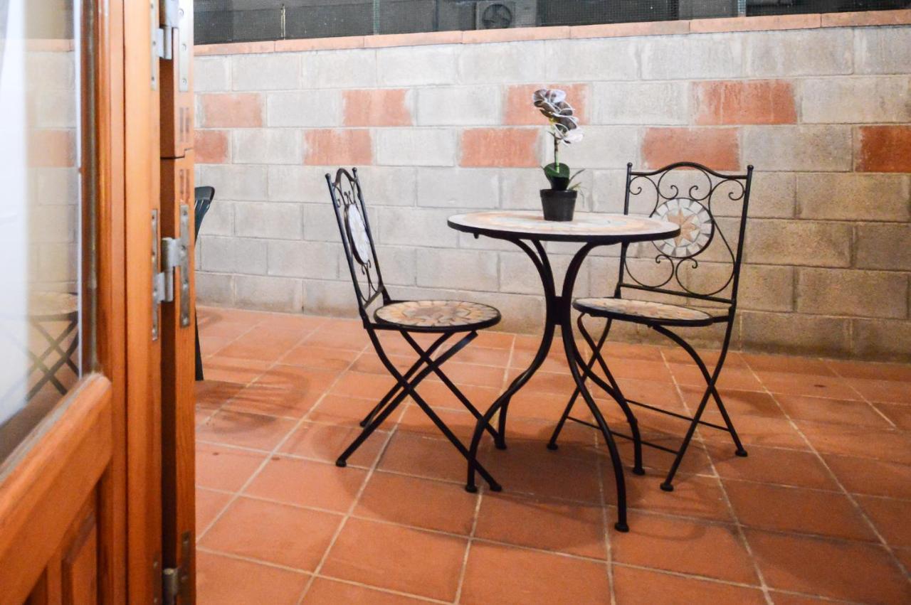 Spiaggia 270 M - Appartamento In Centro Con Cortile Gioiosa Marea Exterior foto